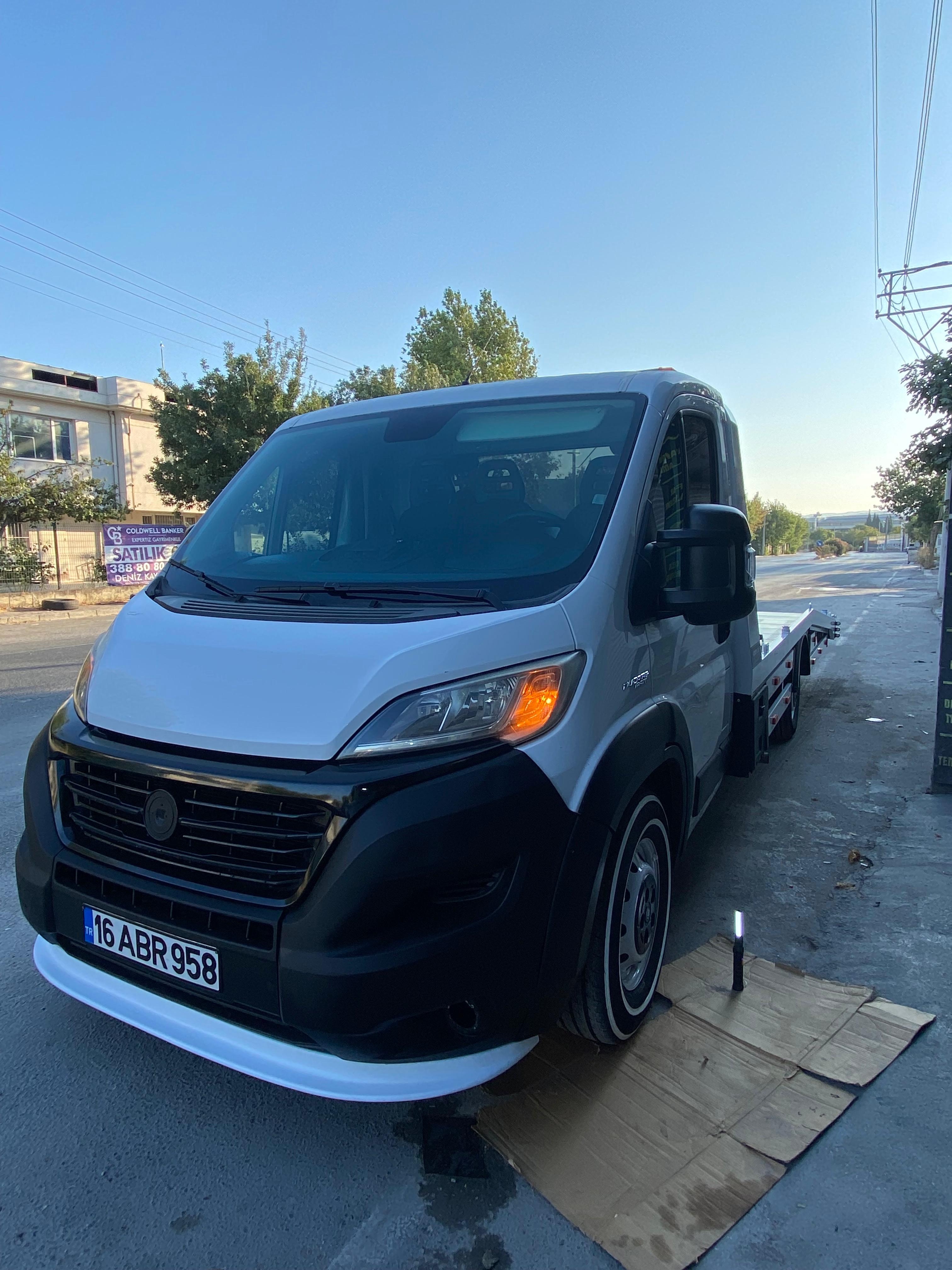 Hobby Garage oto çekici aracının sokak görünümü