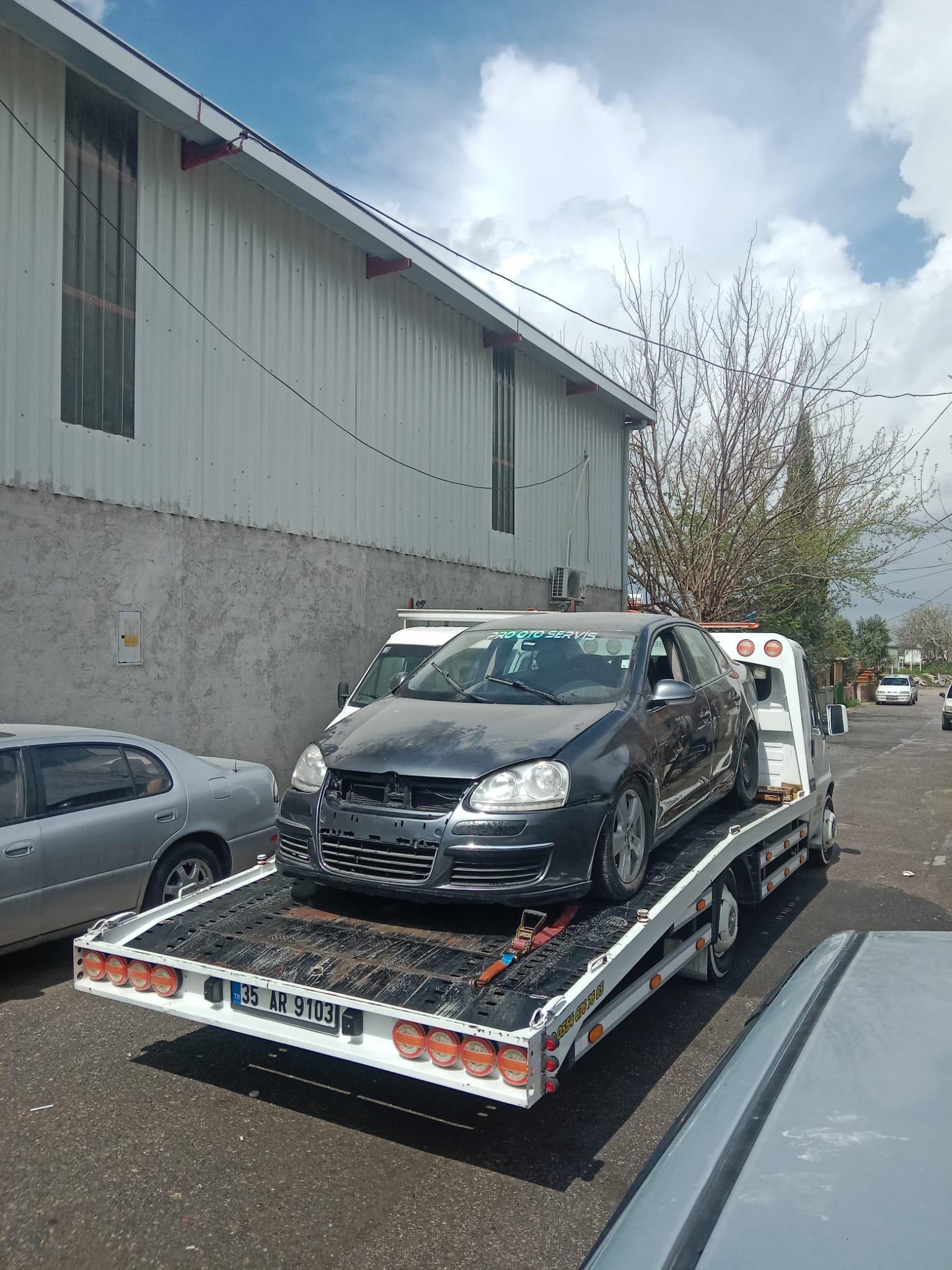 Hobby Garage İzmir oto çekici ile yapılan gerçek araç taşıma işi, kare 38
