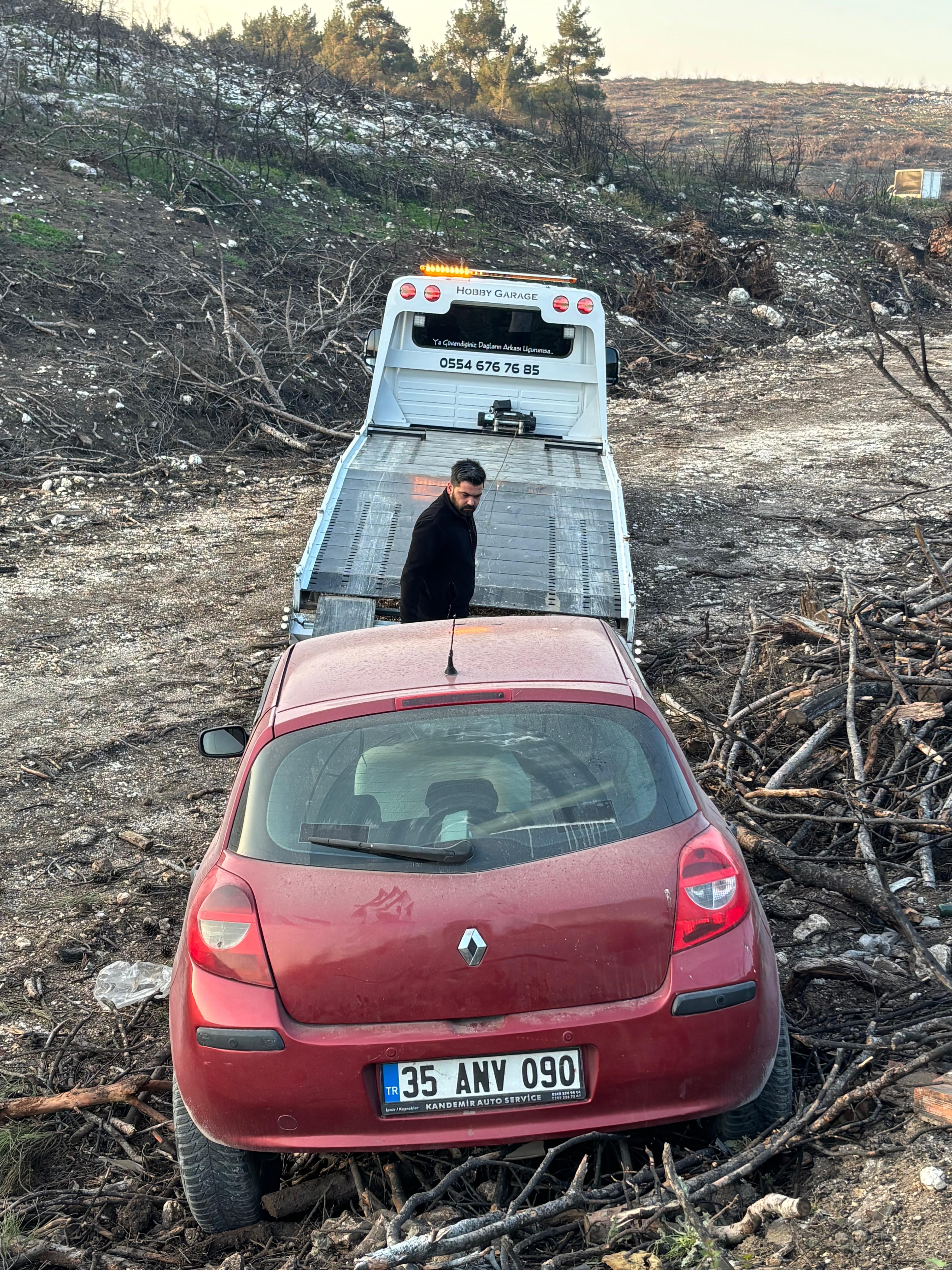 Hobby Garage İzmir oto çekici ile yapılan gerçek araç taşıma işi, kare 47